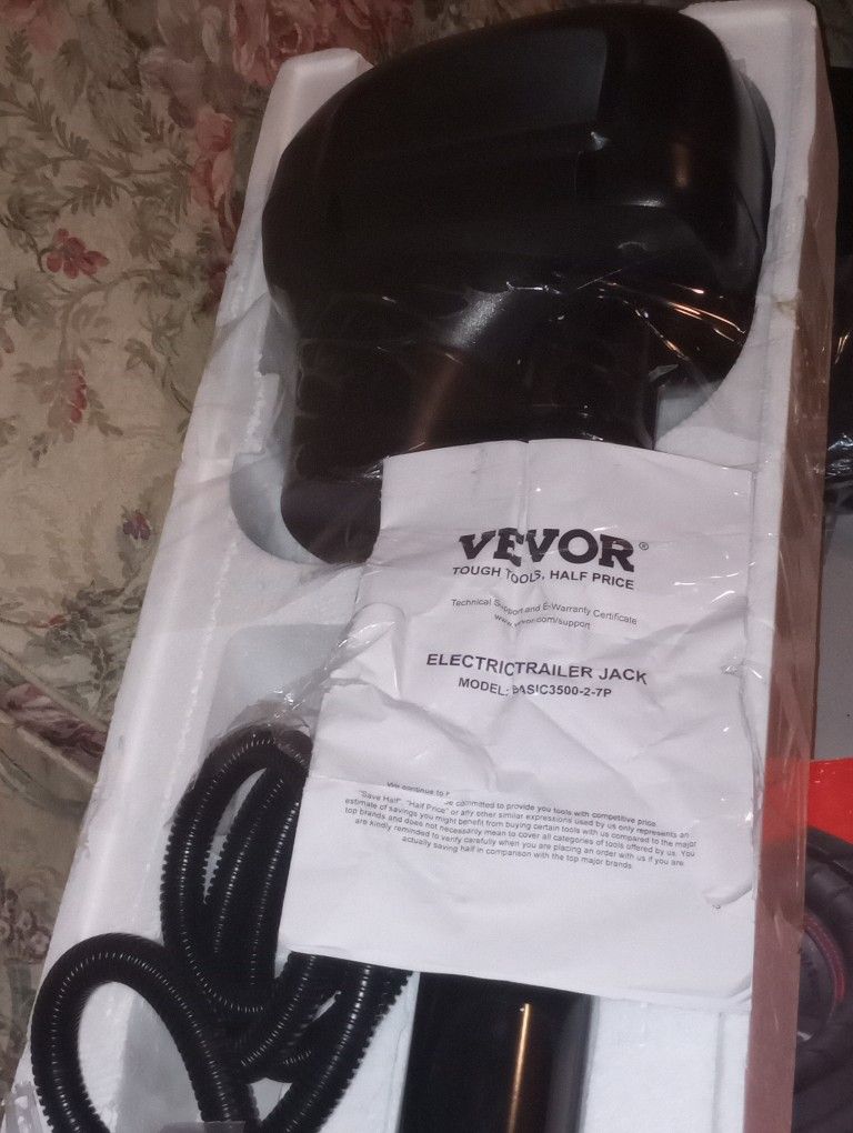 Brand New Electric Trailer Jack
