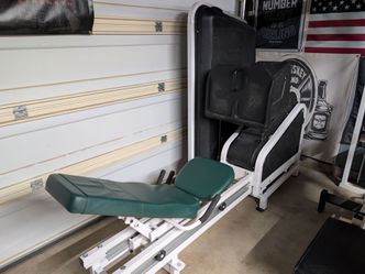 Nautilus 2st Leg Press w/ Range Limiter