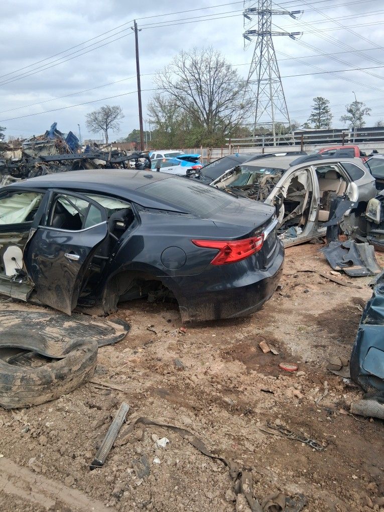 2016 Nissan Maxima Parts