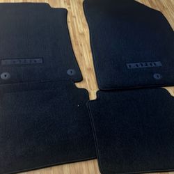 Carpet mats for a Kia forte new