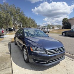 Volkswagen Passat S 2.5