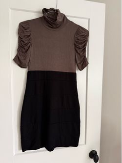 Girl’s dress size S/M