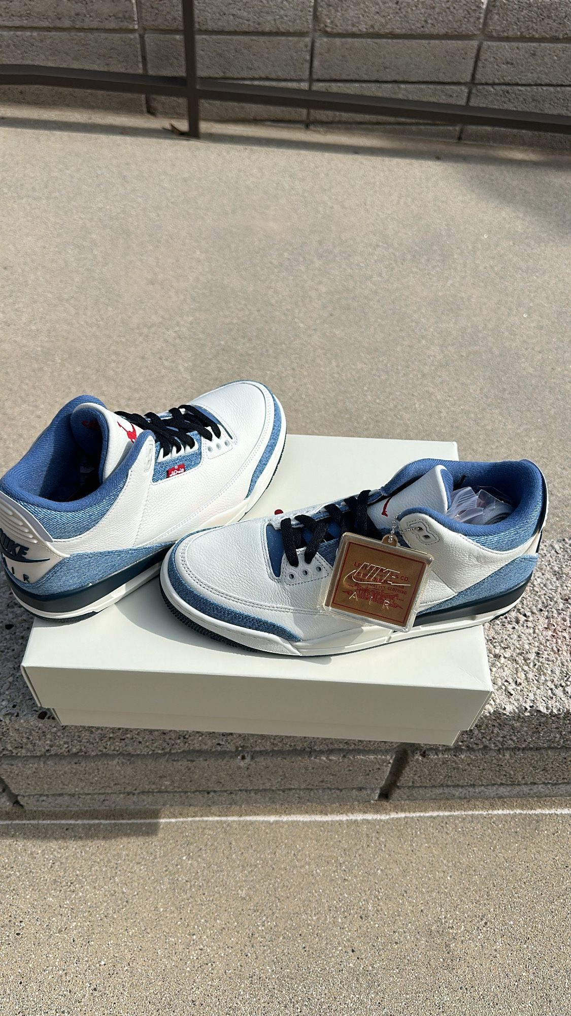 Jordan 3 Retro Levi’s All-Star