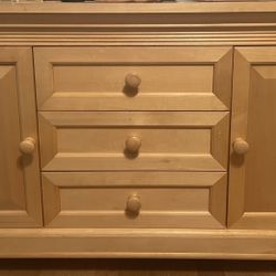 Dresser- 3 Drawers With 2 Cabinet Spaces & Shelving