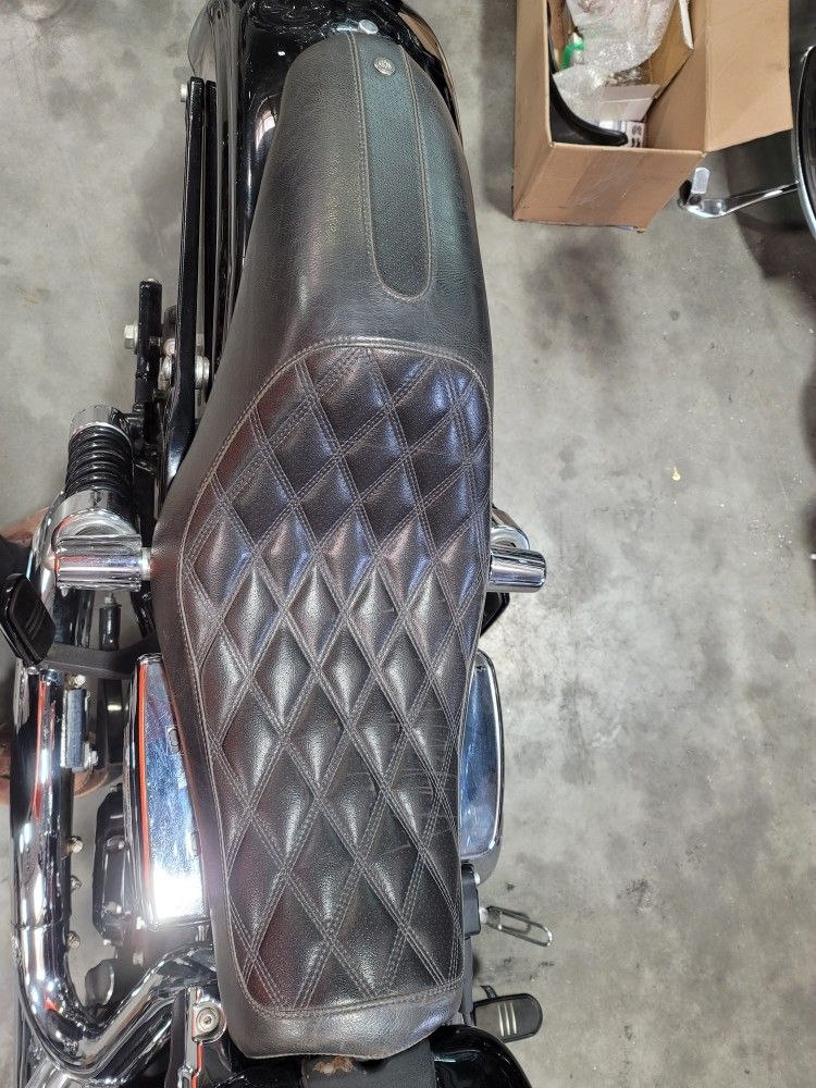 Harley Seat