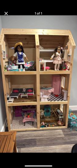 6ft tall American girl dollhouse (custom built) 