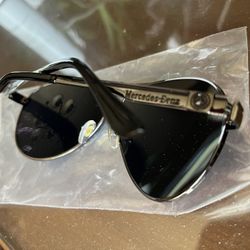 Brand new sunglasses $5