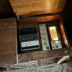 8 Tracks Soun System Aux Included 