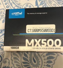 Crucial MX500 1TB 2.5-inch Solid State Drive.