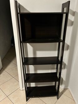 Folding bookshelf