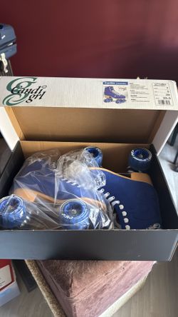Size 7 women’s roller skates