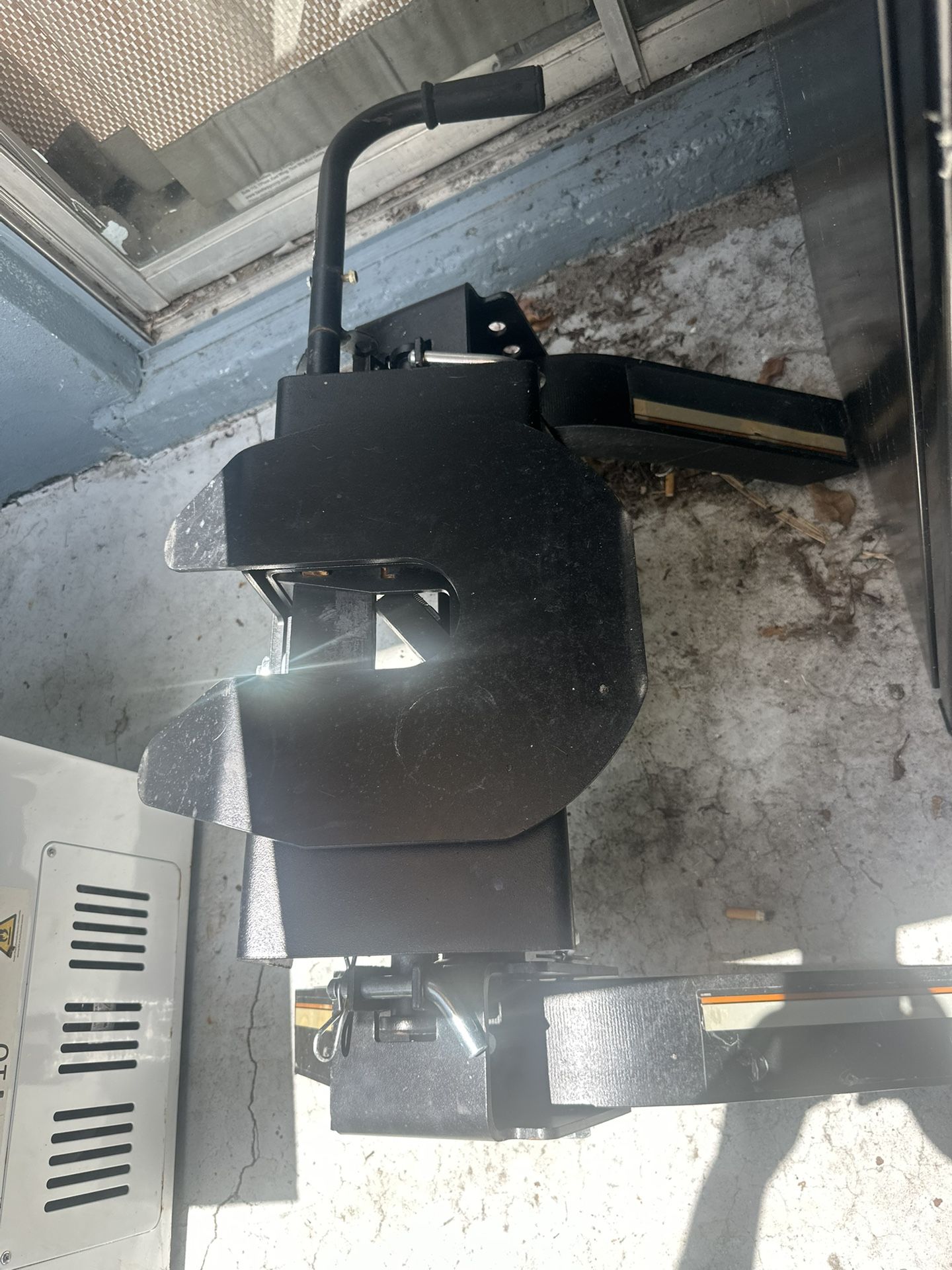5th Wheel Hitch Brand New