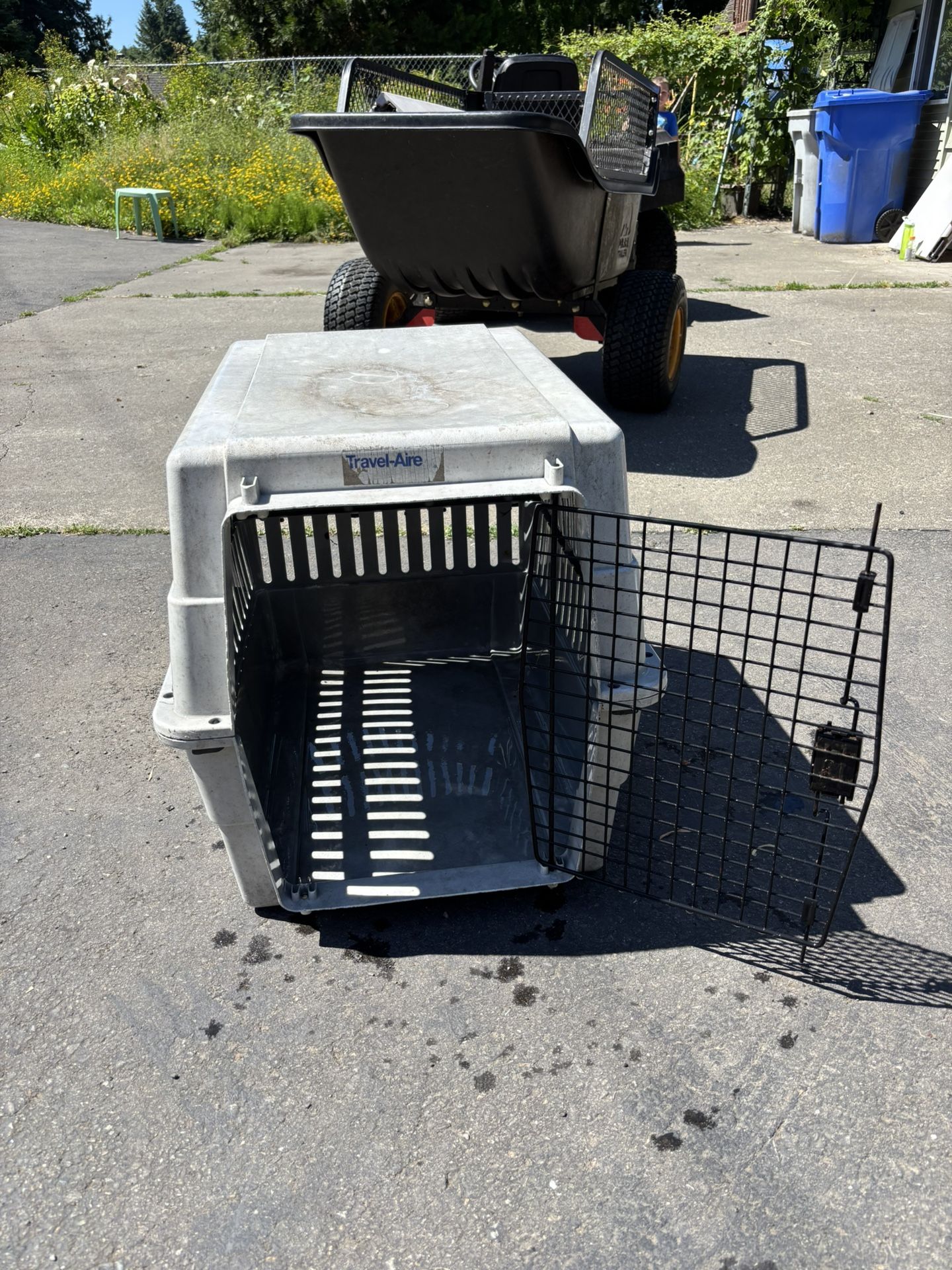Medium Size Dog Crate 