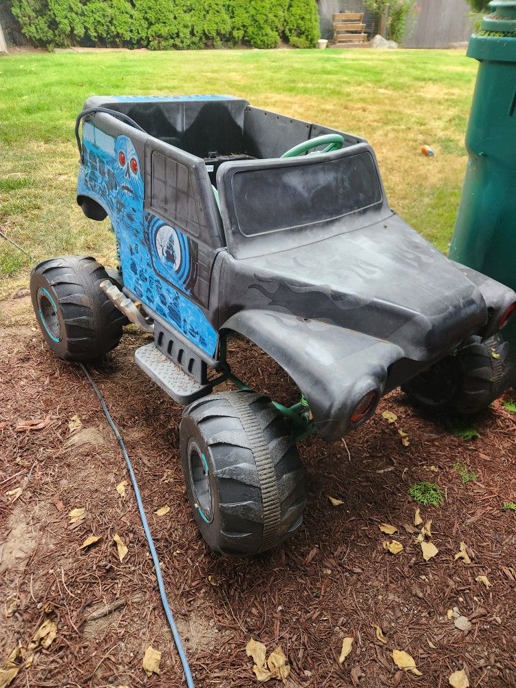 24v Grave Digger Power Wheels
