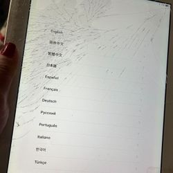 Pre Owner Good Conditions Wor Perfect ( Need Screen Repair) IPad 4 Th Generation $60 🎈