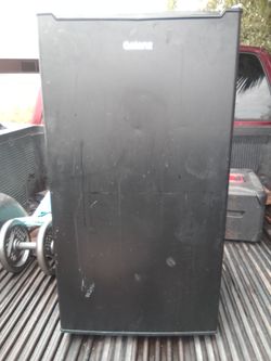 Mini fridge