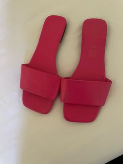 Pink sandals size 8