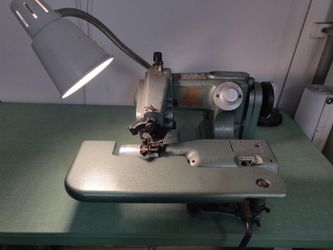 Blind Stitch Sewing Machine