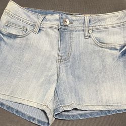 Women Shorts Size 8 For $7