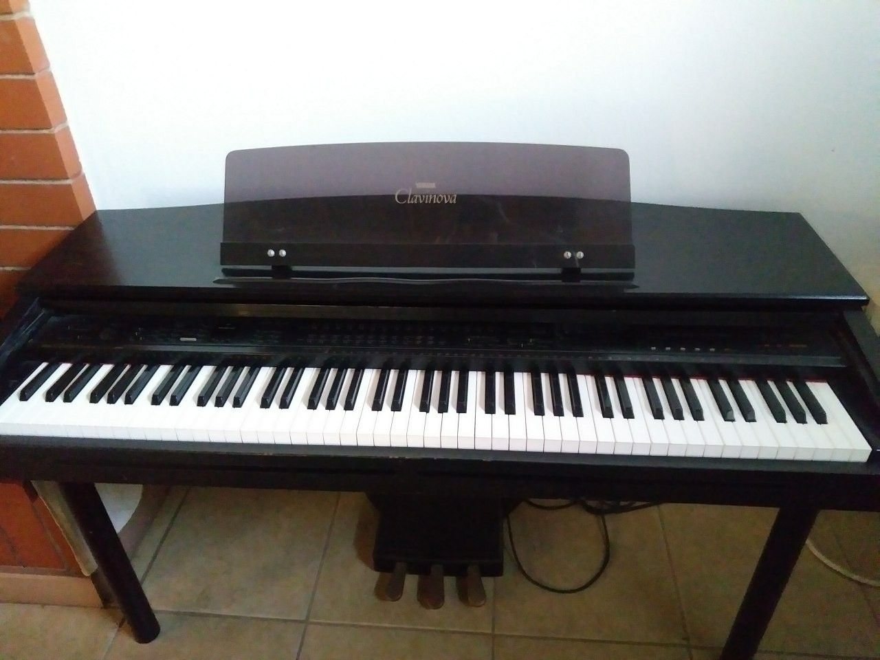 Yamaha Clavinova CVP-70 Digital Piano