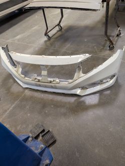 2019 Honda Civic front bumper