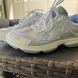 Ryka Woman’s Size 7.5