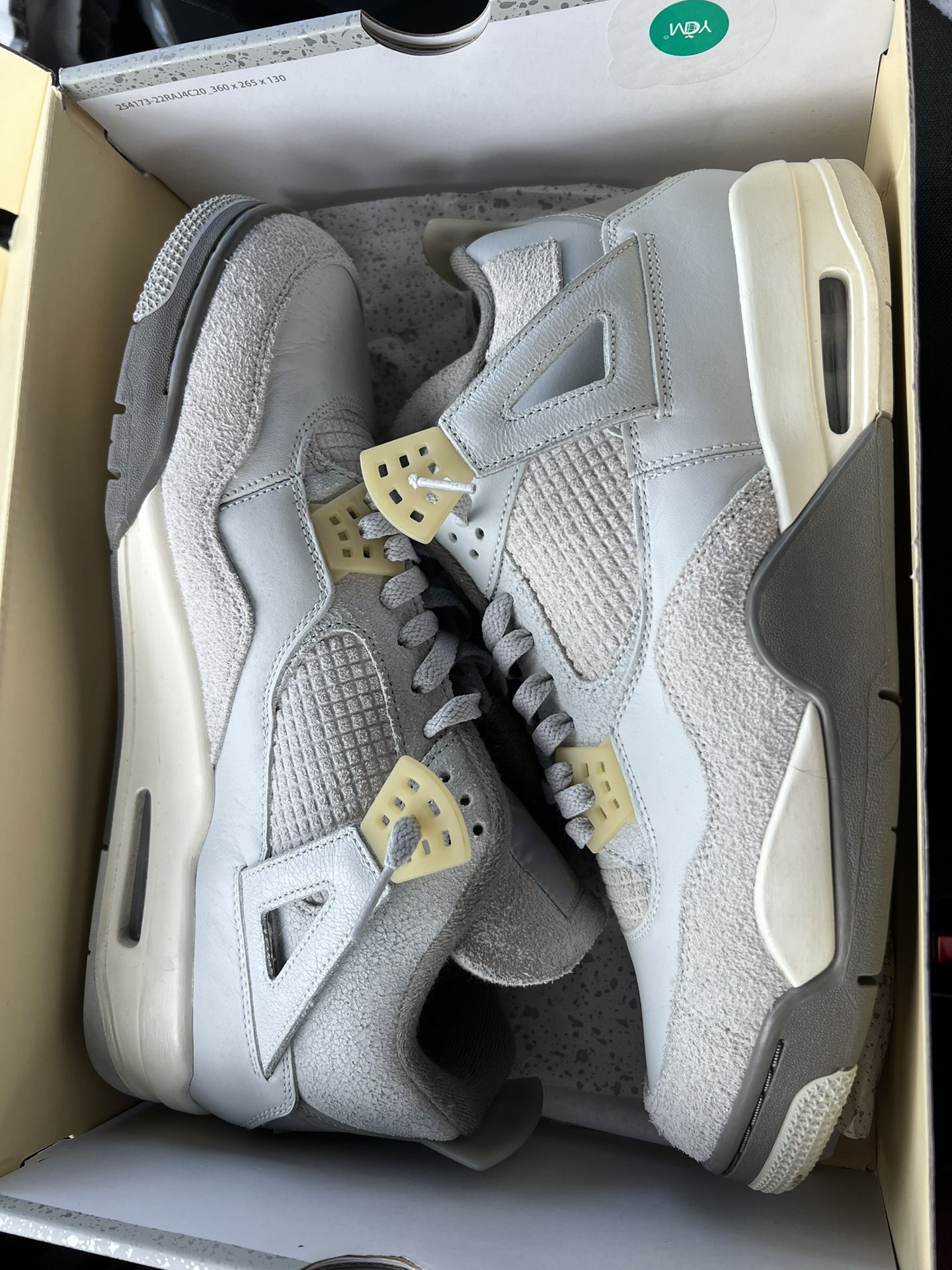 Air Jordan 4