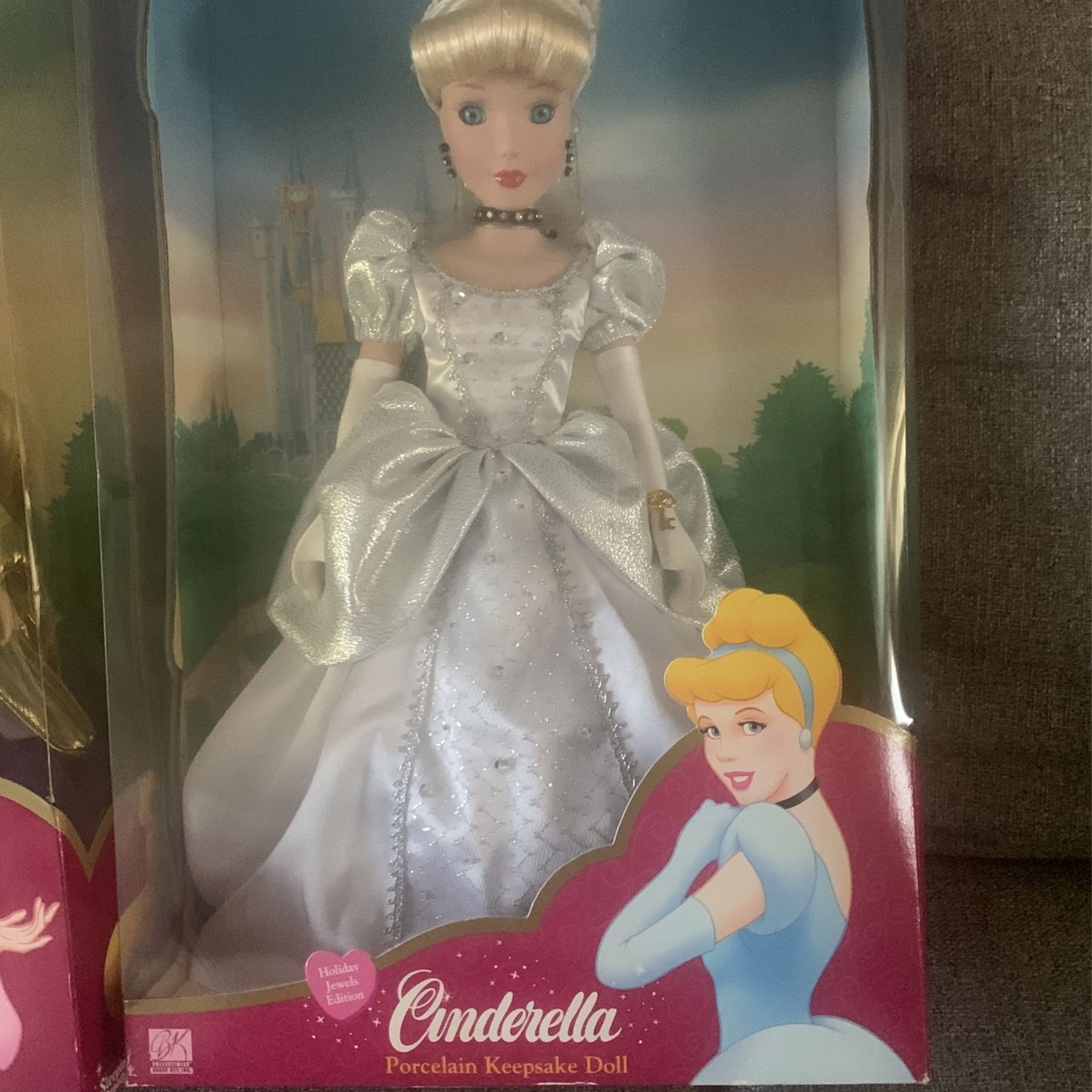 Disney porcelain Keepsake Dolls 2003