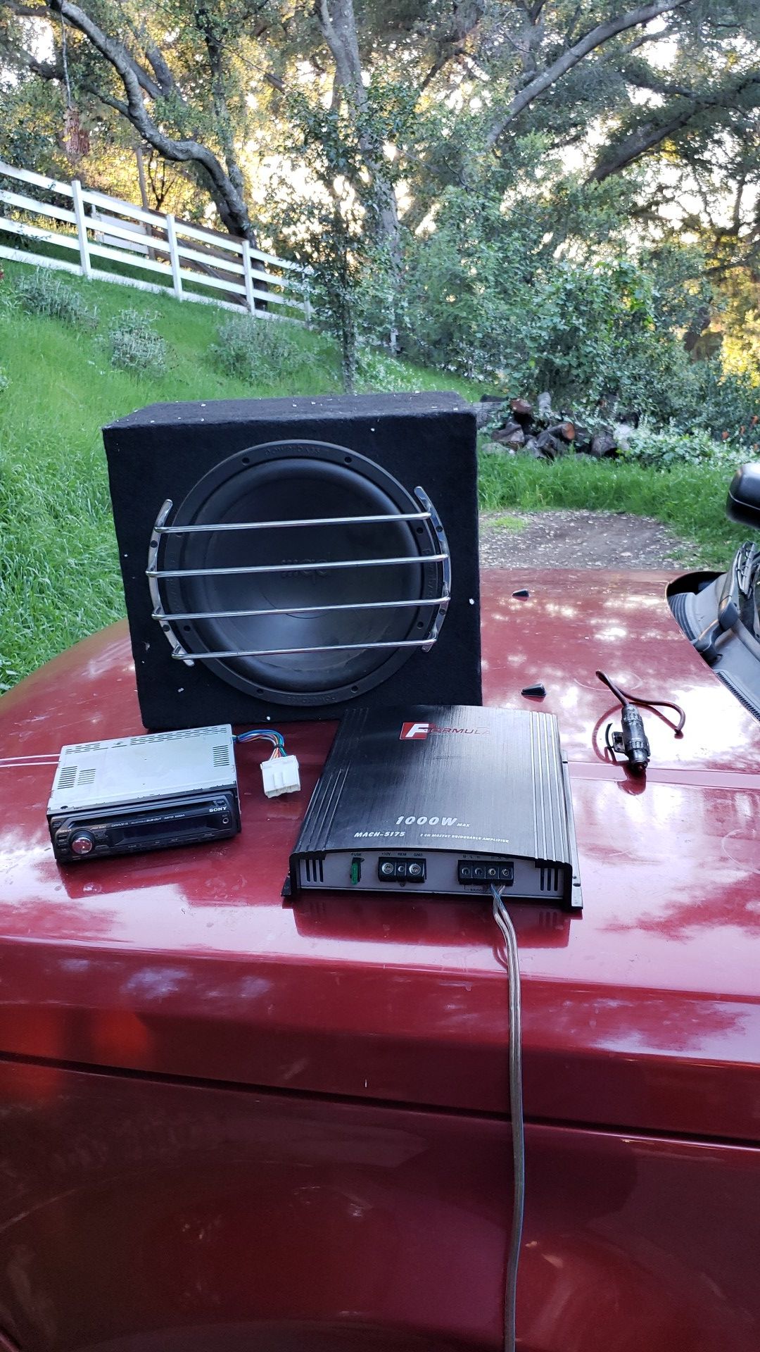 Sony Car sound system with Subwoofer and 1000w Amplifier