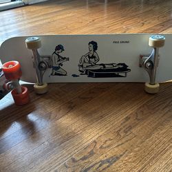 Skateboard 