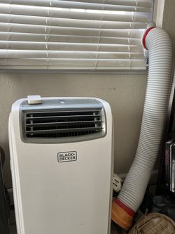 Black & Decker Ac Whit Control And Accessories 