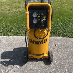 Dewalt Compressor 