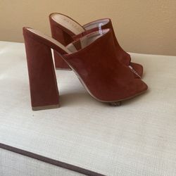 Woman Brown Open Toe Sandal