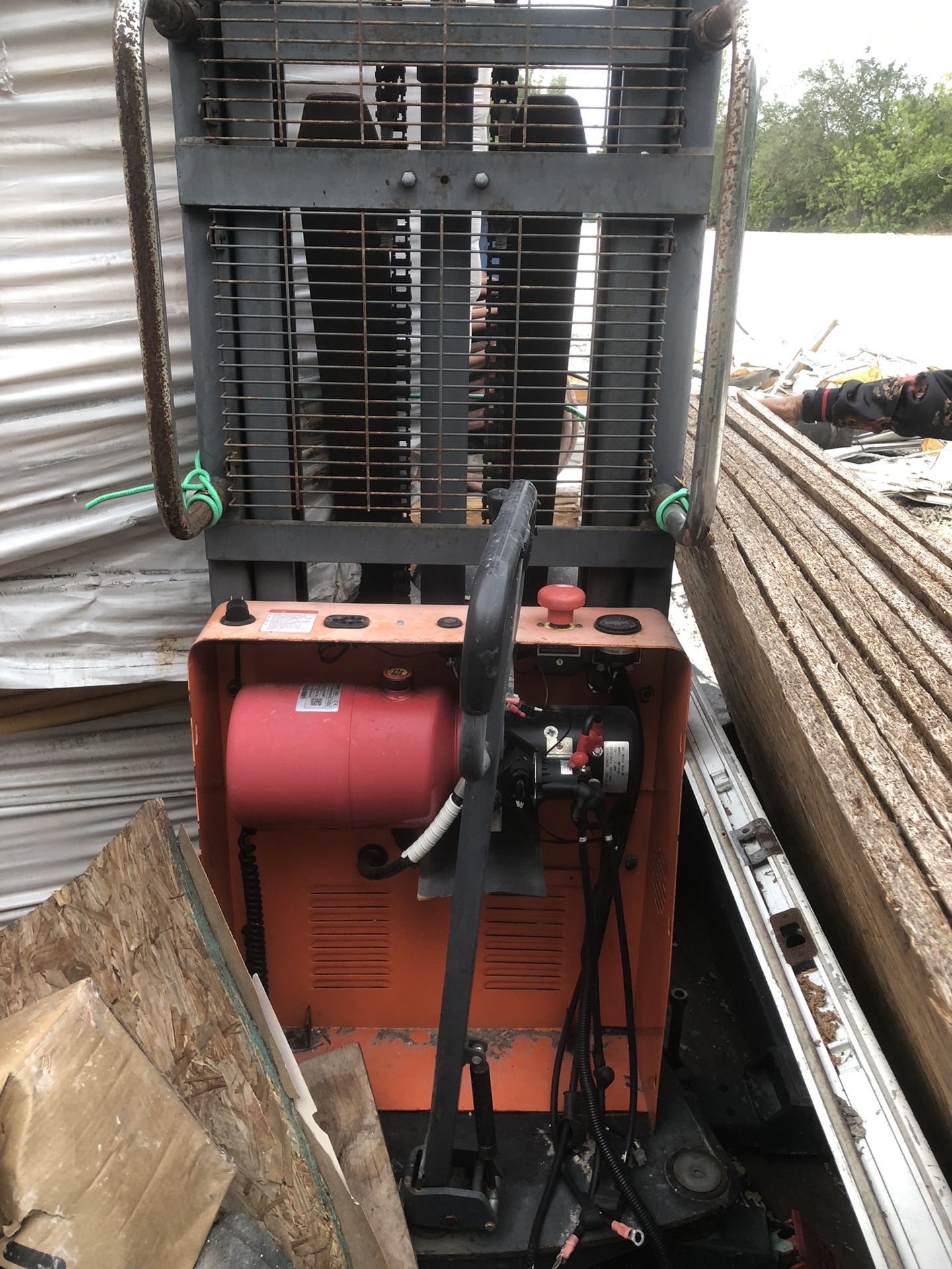 PALLET STACKER, PALLET STACKER !!!