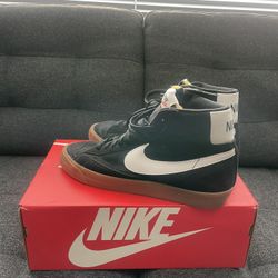 Nike Blazers Size 10