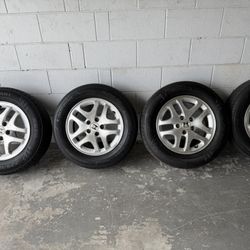 Tires with Rims 265/60R/16