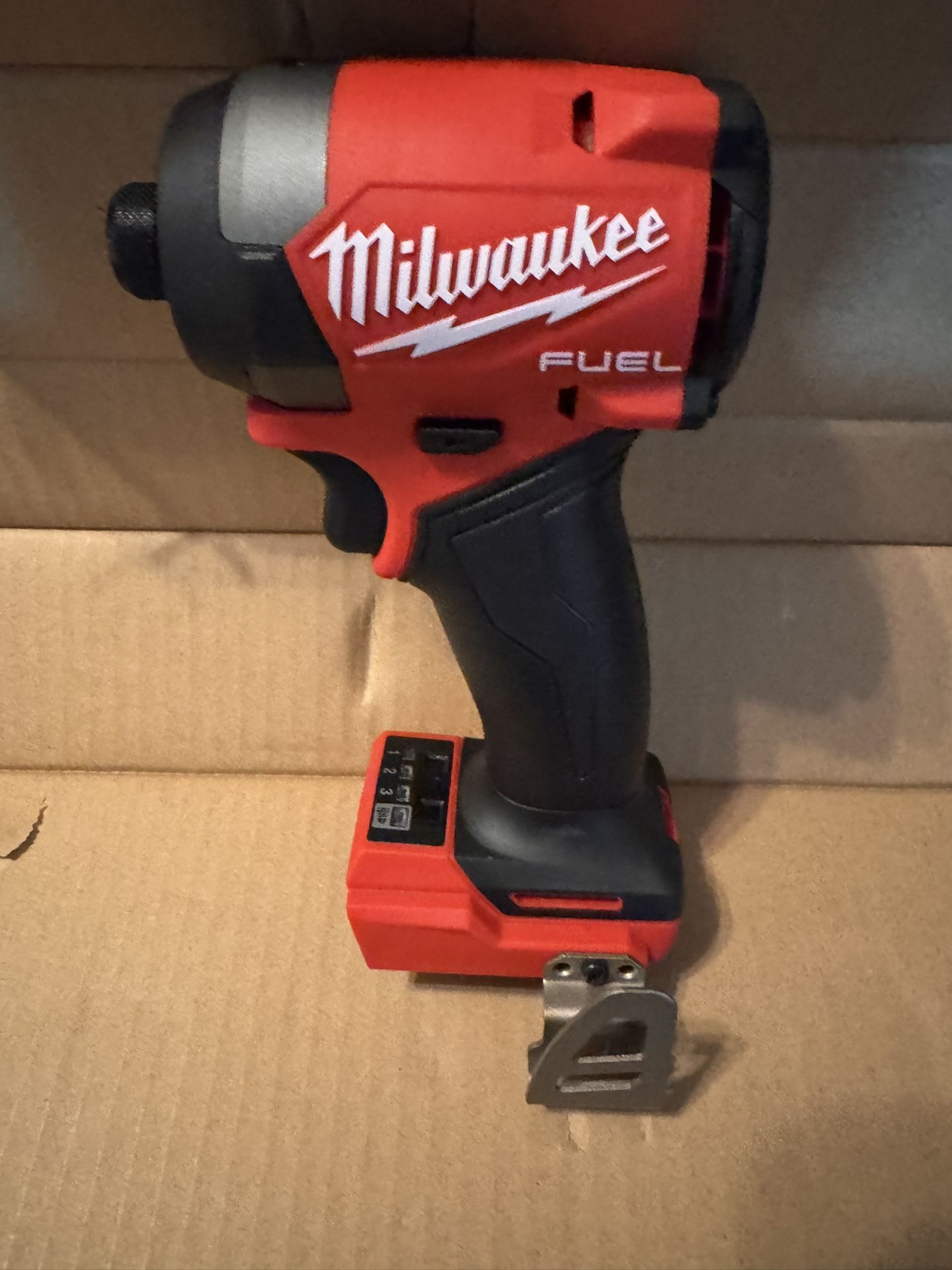 Milwaukee 1/4 Impact Driver Fuel New 
