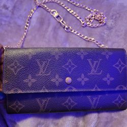 LV WALLET 