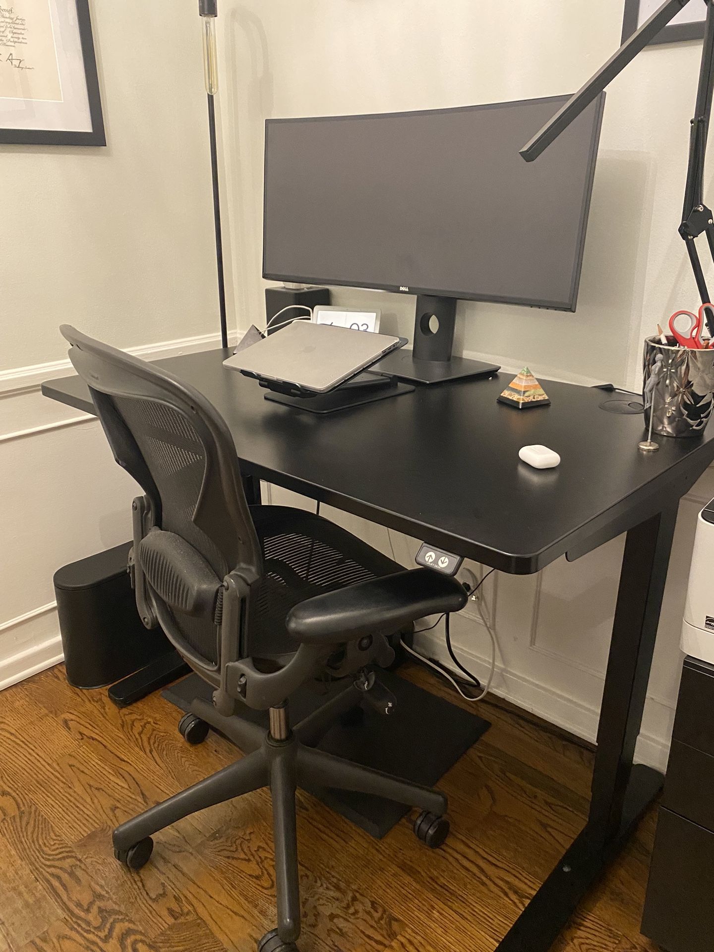 UPLIFT Desk Black Laminate (60 x 30 inch) Standing Desk 2-Leg V2 Adjustable Stand Up C-Frame (Black)