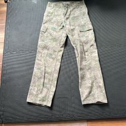Brand New Baggy Camo Pants(size 28x32)
