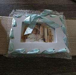 vintage 6"x4" photo frame produced by CBK LLC (also known as Midwest-CBK), originally based out of Union City, Tennessee