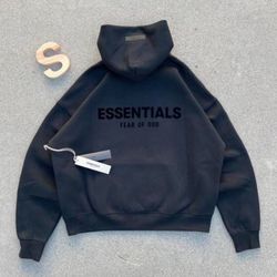 🔥 FEAR OF GOD ESSENTIALS HOODIE – BLACK (STRETCH LIMO) – SIZE SMALL (NEW)