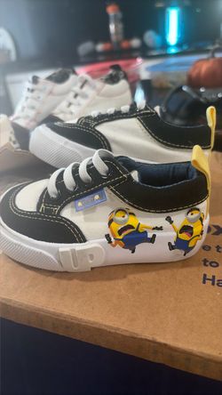 Baby shoes size 5