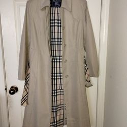 Burberry Women's Vintage Check Brown Beige Cotton Blend Trench Coat Size Medium . 