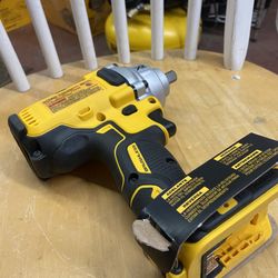 20-Volt MAX XR Cordless Brushless 1/2 in. Mid-Range Impact Wrench with Detent Pin Anvil (Tool only)
