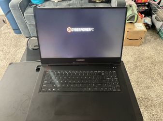 CyberPowerPC  tracer slim 17.3 Gaming Laptop