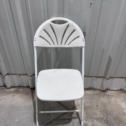 Capacity, white plastic fan back folding chair