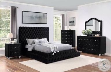 Brand new elegant tufted Stefania Queen bedroom set (available in king)