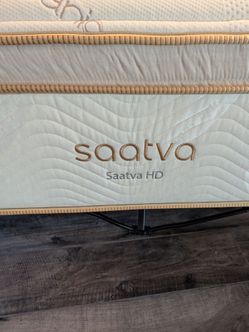 Saatva HD King Mattress