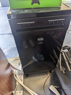 BLACK+DECKER 18" Portable Dishwasher